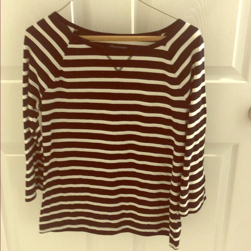 3/4 sleeve cute top!
